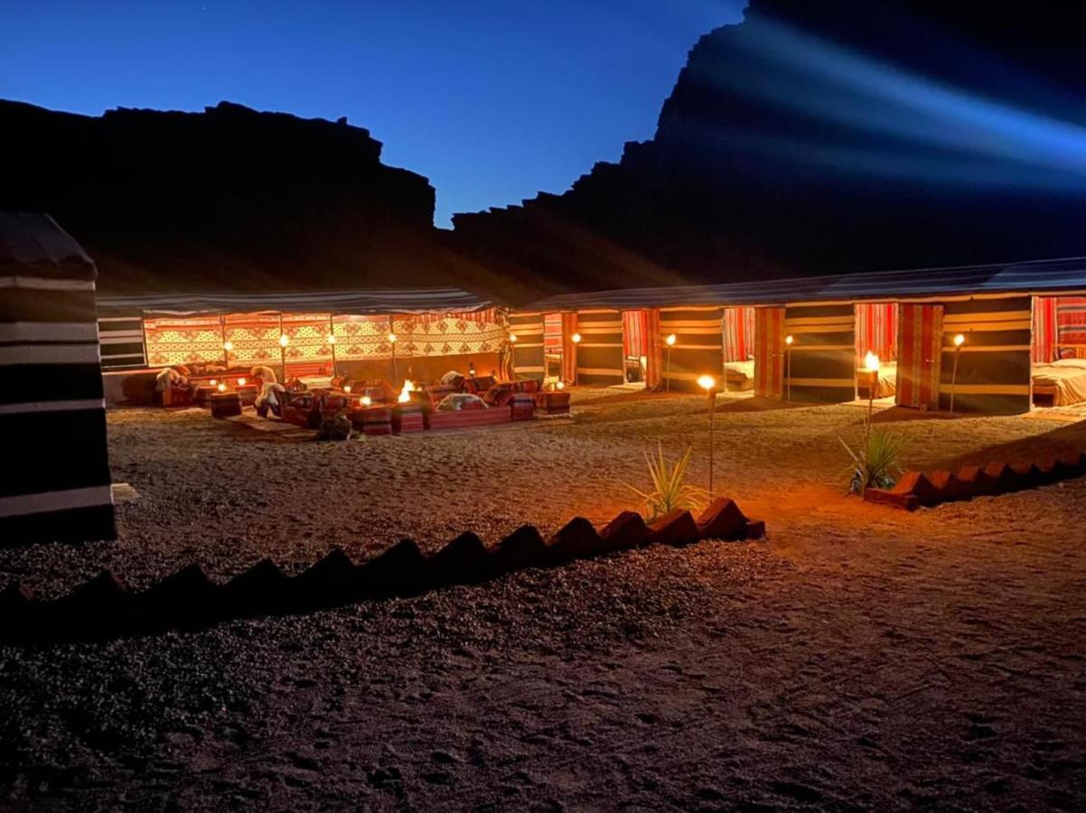 Wadi Rum Wonders Camp ภายนอก รูปภาพ