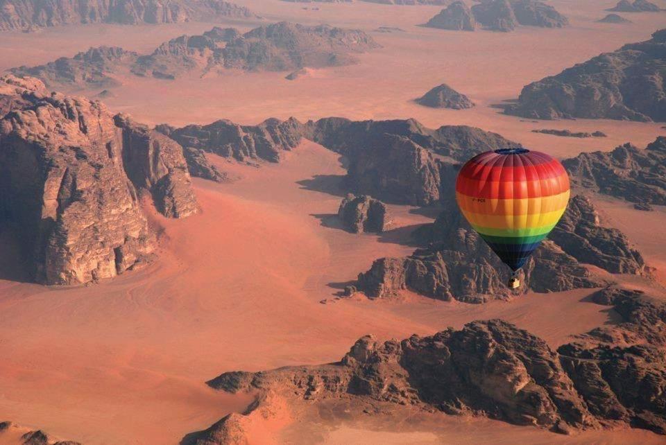 Wadi Rum Wonders Camp ภายนอก รูปภาพ